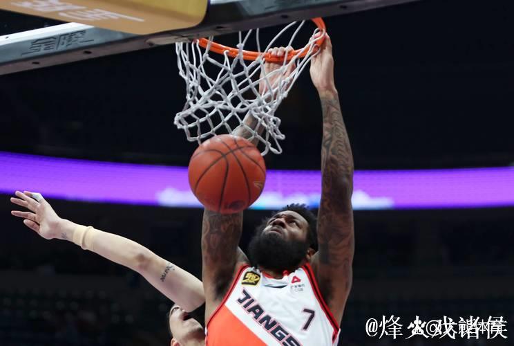 马奇空砍60分宁波负山东 闫实16分江苏胜天津 马奇空砍60分宁波负山东 闫实16分江苏胜天津